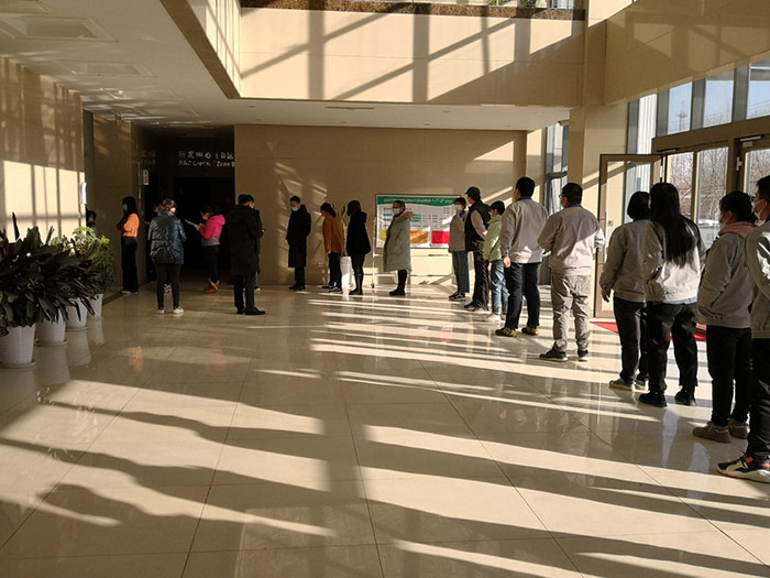 足球外围平台员工核酸检测